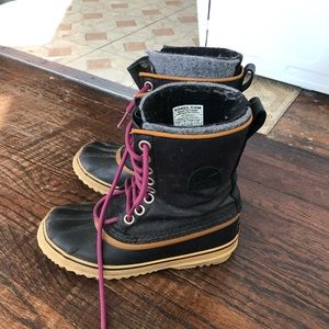 Sorel women’s 1964 canvas boots.